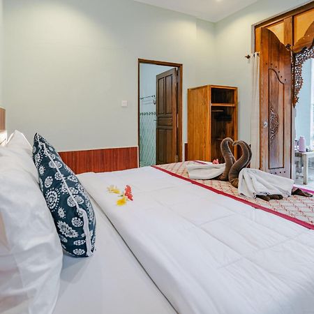 Sebujan Grand Aurora Motel อูบุด ภายนอก รูปภาพ